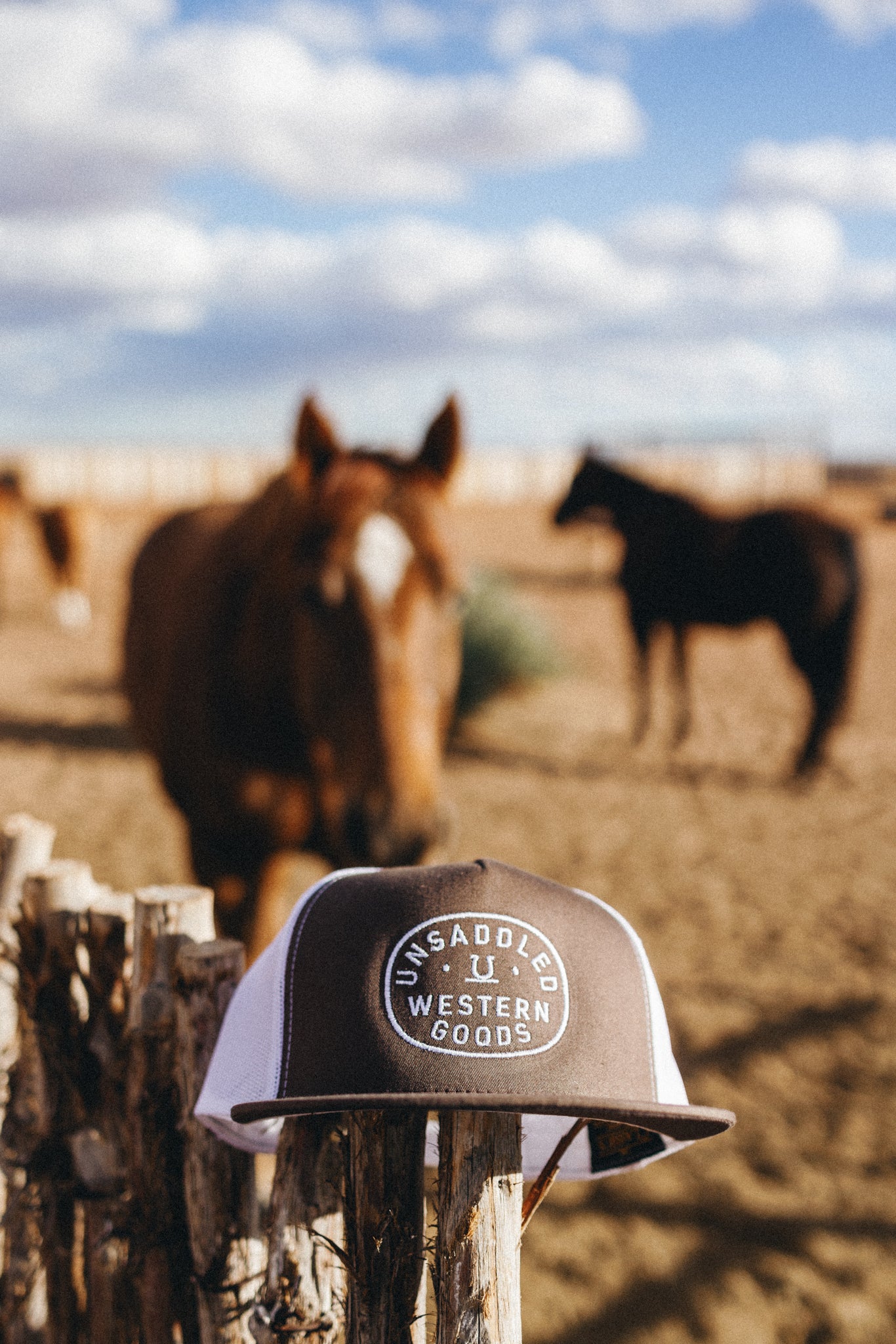 SADDLE STAMP TRUCKER