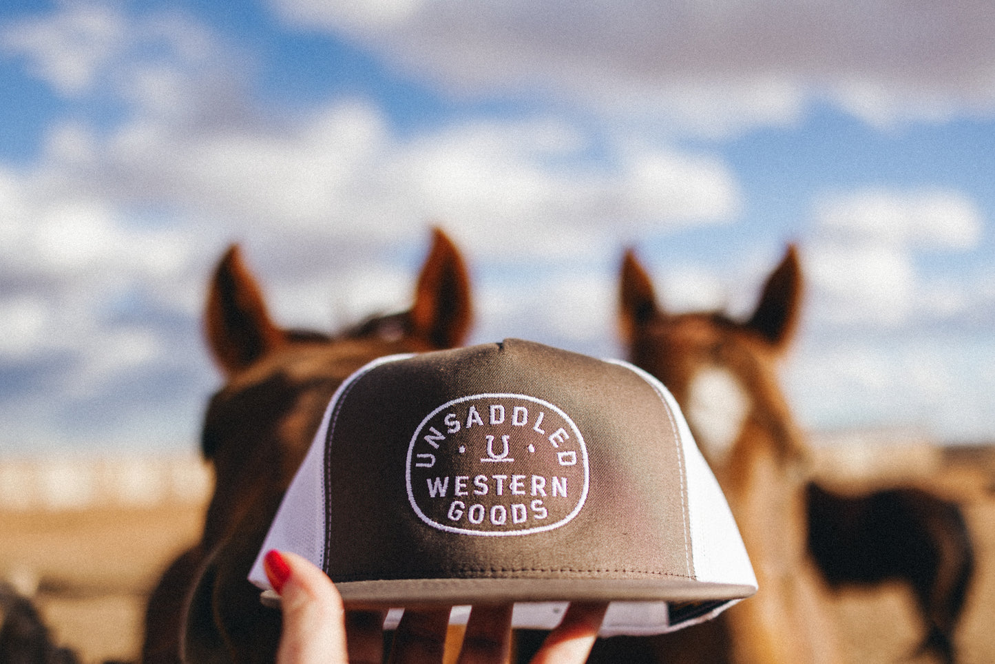 SADDLE STAMP TRUCKER